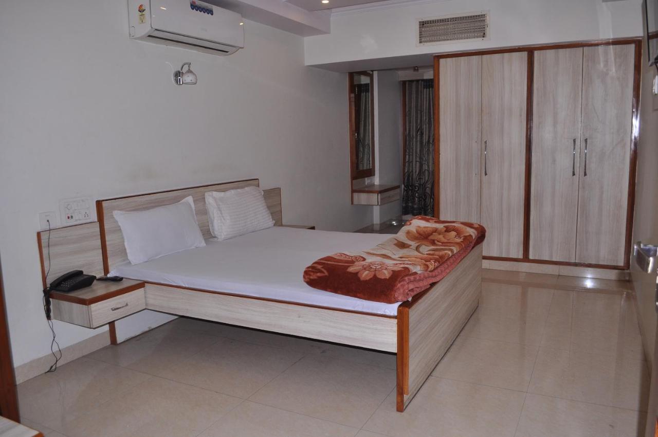 Simla Hotel Jaipur Eksteriør billede