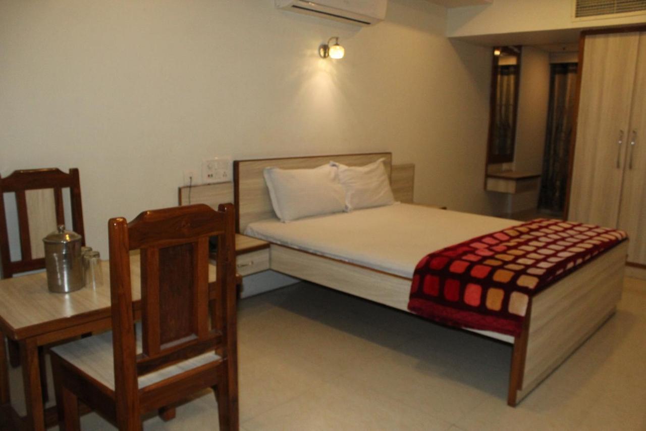Simla Hotel Jaipur Eksteriør billede